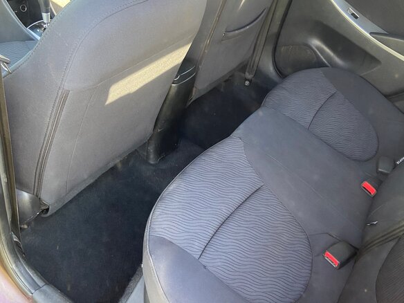 2011 Hyundai Solaris I, фиолетовый, 630000 рублей - вид 10