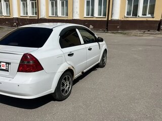 2011 Chevrolet Aveo I Рестайлинг, белый, 280000 рублей, вид 2