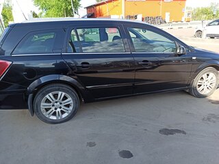 2008 Opel Astra H Рестайлинг, чёрный, 600000 рублей, вид 2
