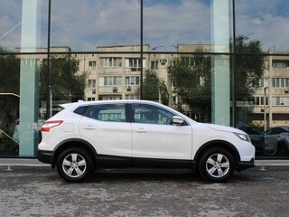 2017 Nissan Qashqai II, белый, 1499000 рублей, вид 4