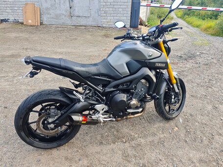 2014 Yamaha MT-09 (FZ-09), серый, 700000 рублей, вид 1