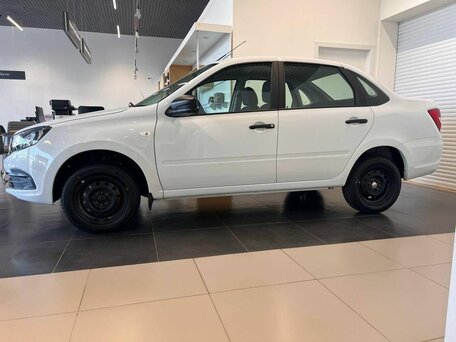 2026 Lada (ВАЗ) Granta I Рестайлинг, белый, 850000 рублей, вид 2