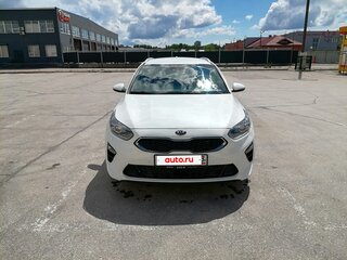 2018 Kia Ceed III, белый, 1550000 рублей, вид 2