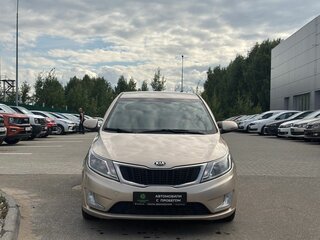 2015 Kia Rio 6-speed III, бежевый, 735000 рублей, вид 3