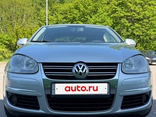 2010 Volkswagen Jetta V, серебристый, 860000 рублей, вид 2