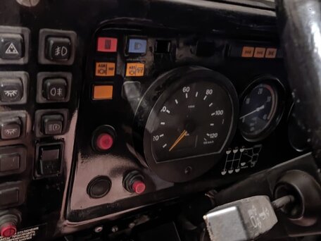 2004 КамАЗ 65117, серый, 2300000 рублей, вид 4