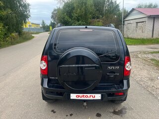 2010 Chevrolet Niva I Рестайлинг, чёрный, 430000 рублей, вид 3