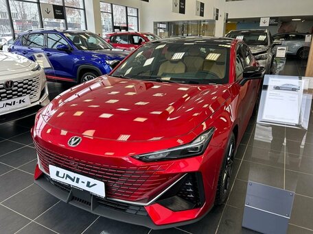 Changan UNI-V I