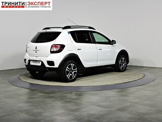 2018 Renault Sandero Stepway II Рестайлинг, белый, 1324000 рублей, вид 5