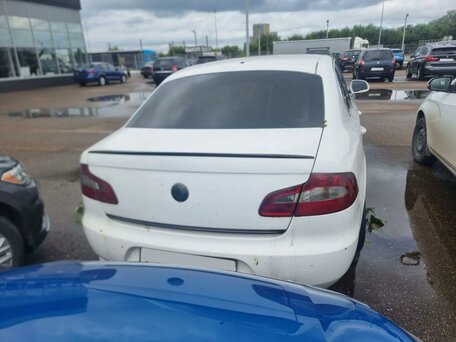 2012 Skoda Superb II, белый, 564000 рублей, вид 4