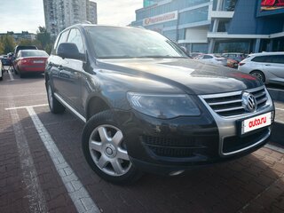 2007 Volkswagen Touareg I Рестайлинг, чёрный, 950000 рублей, вид 1