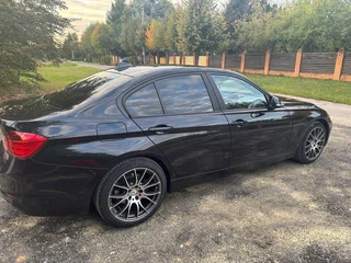 2013 BMW 3 серии 320i VI (F3x), чёрный, 1650000 рублей, вид 4
