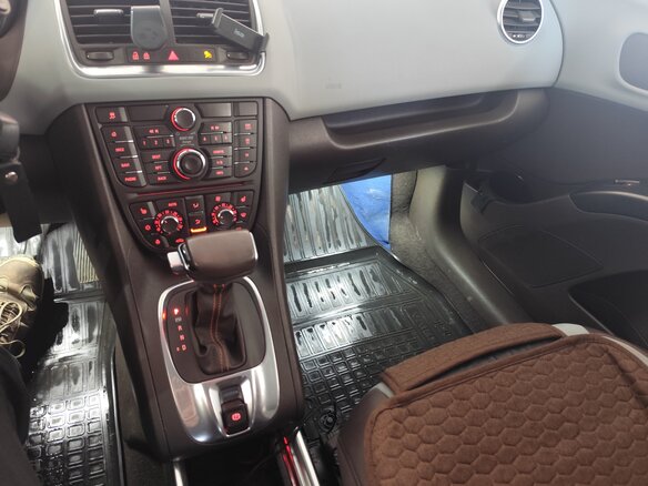 2014 Opel Meriva B Рестайлинг, белый - вид 32