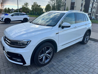 2018 Volkswagen Tiguan II, белый, 3250000 рублей, вид 3