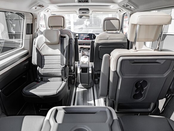 2026 Volkswagen Multivan Long T7, серый, 13690000 рублей - вид 7