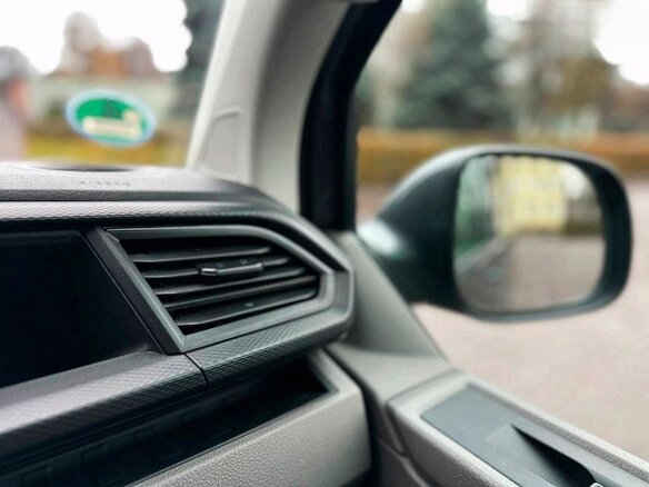 2022 Volkswagen Caravelle Long T6 Рестайлинг, серый - вид 19