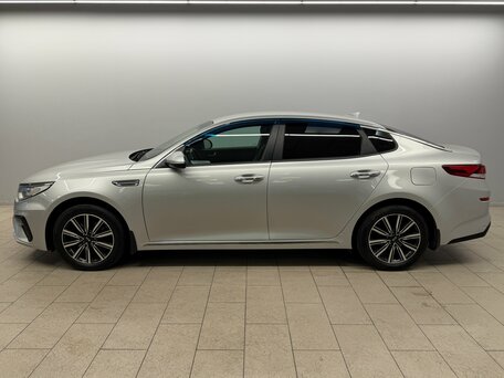 2019 Kia Optima IV Рестайлинг, серебристый, 1870000 рублей, вид 2