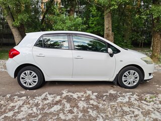 2007 Toyota Auris I, белый, 600000 рублей, вид 4