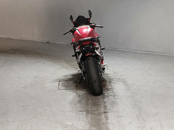 2020 Honda CBR 650R, красный, 699000 рублей - вид 3