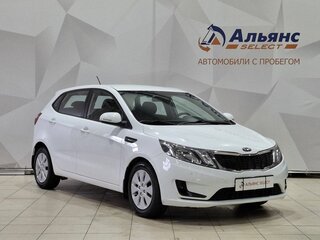 2014 Kia Rio 6-speed III, белый, 840000 рублей, вид 1