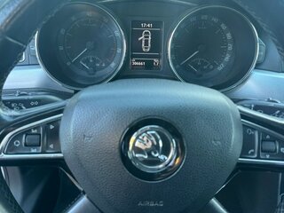 2014 Skoda Superb DSG II Рестайлинг, белый, 899000 рублей, вид 5