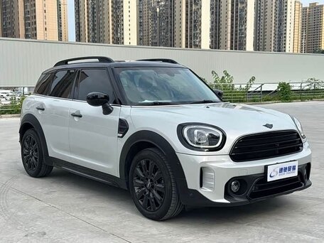 2023 Mini Countryman Cooper II Рестайлинг, серебристый, 2750000 рублей, вид 3