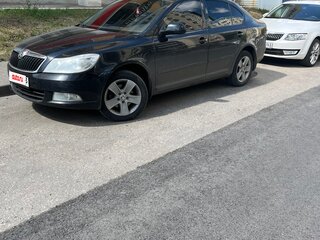 2011 Skoda Octavia II (A5) Рестайлинг, чёрный, 650000 рублей, вид 2