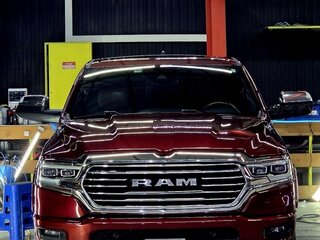 2021 Ram 1500 Quad Cab V, красный, 5200000 рублей, вид 2