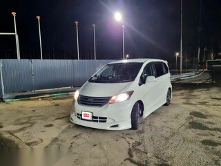 2011 Honda Freed I, белый, 1090000 рублей, вид 2