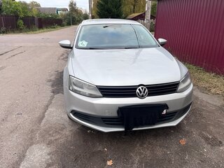 2014 Volkswagen Jetta VI, серебристый, 900000 рублей, вид 3