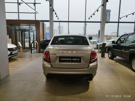 2026 Lada (ВАЗ) Granta I Рестайлинг, серебристый, 1130000 рублей, вид 5