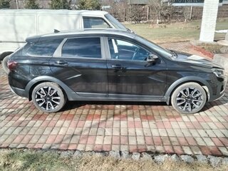 2024 Lada (ВАЗ) Vesta SW Cross I Рестайлинг (NG), чёрный, 1450000 рублей, вид 4