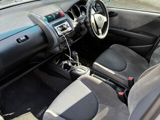 2005 Honda Fit I, серый, 380000 рублей, вид 5