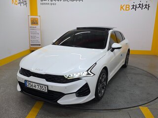 2022 Kia K5 III, белый, 2460000 рублей, вид 1
