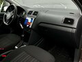 2017 Volkswagen Polo V Рестайлинг, коричневый, 998700 рублей - вид 6