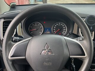 2015 Mitsubishi Outlander III Рестайлинг 2, серый, 1333000 рублей, вид 3