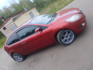 2009 Ford Focus II Рестайлинг, красный, 580000 рублей, вид 5
