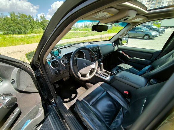 2007 Ford Explorer IV, чёрный - вид 7