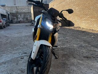 2020 BMW G 310 R, белый, 400000 рублей, вид 3