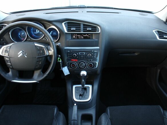 2011 Citroen C4 II, чёрный - вид 14