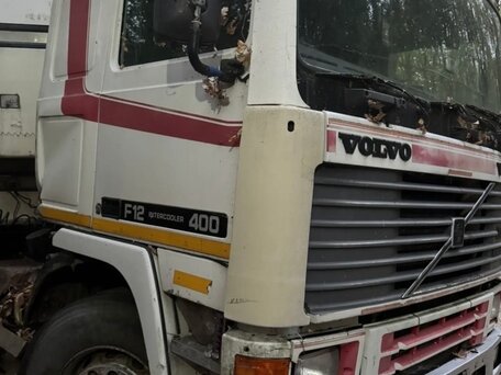 1991 Volvo F-Series, белый, 300000 рублей, вид 4