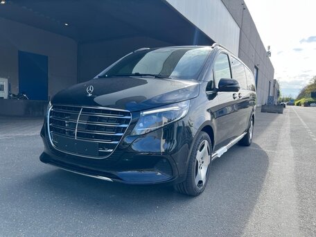 2026 Mercedes-Benz V-Класс Extra Long 300 d экстра длинный III (W447) Рестайлинг 2, чёрный, 13899000 рублей, вид 2