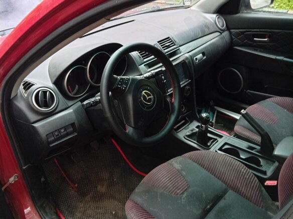2004 Mazda 3 I (BK), красный, 150000 рублей - вид 6