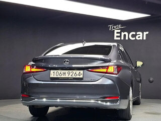 2023 Lexus ES 200 VII Рестайлинг, серый, 3157000 рублей, вид 4