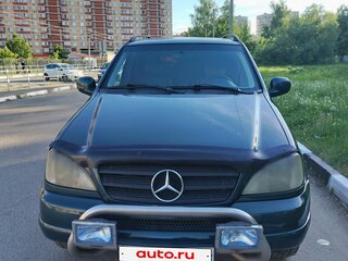 1999 Mercedes-Benz M-Класс 320 I (W163), зелёный, 680000 рублей, вид 2