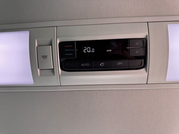 2022 Volkswagen Multivan T6 Рестайлинг, чёрный, 4800000 рублей - вид 15