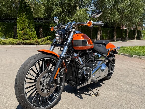 2023 Harley-Davidson Breakout, оранжевый, 2190000 рублей - вид 1