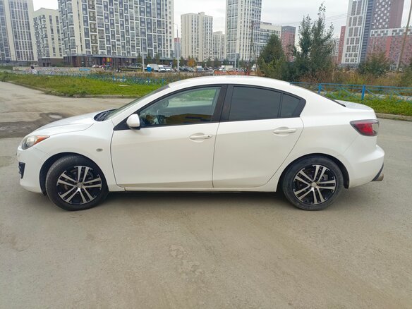 2011 Mazda 3 II (BL), белый - вид 6