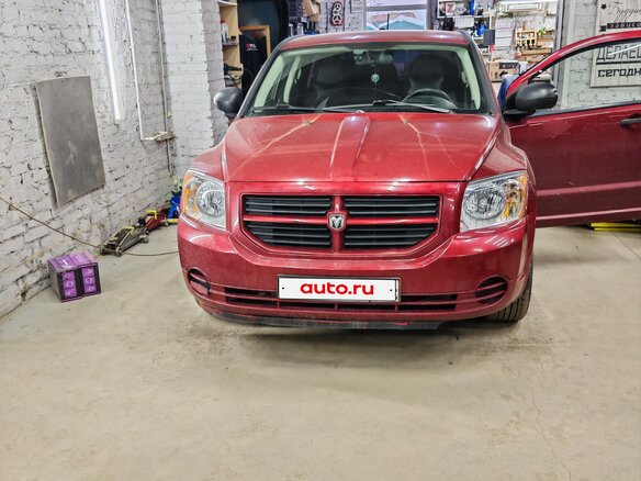 2008 Dodge Caliber I, красный - вид 2