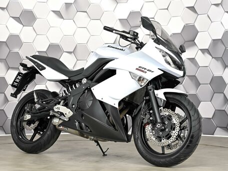 2010 Kawasaki ER-6F (Ninja 650R), белый, 449000 рублей, вид 1